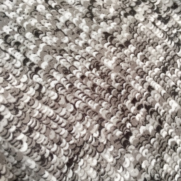 NWOT Kenneth Cole Halter Top Blouse Size M Sleeveless Sequin Print Gray Black - Picture 6 of 9